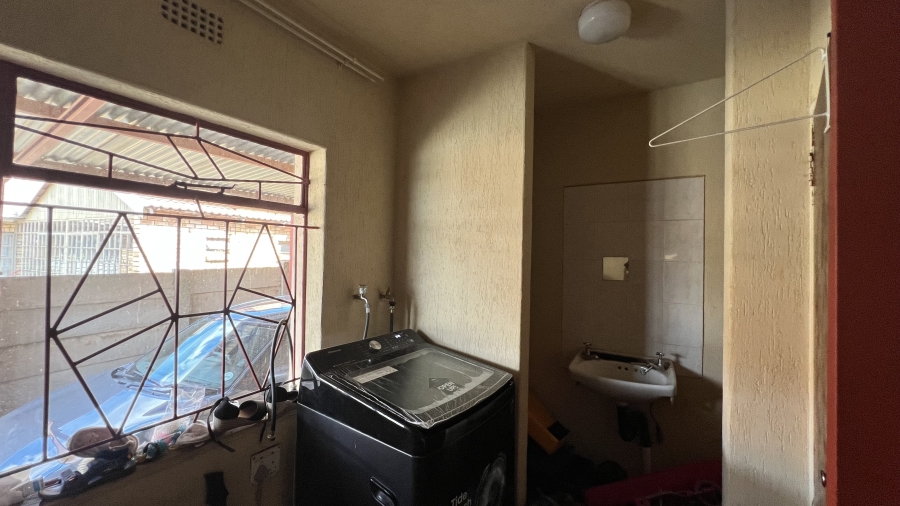 4 Bedroom Property for Sale in Randpoort Gauteng