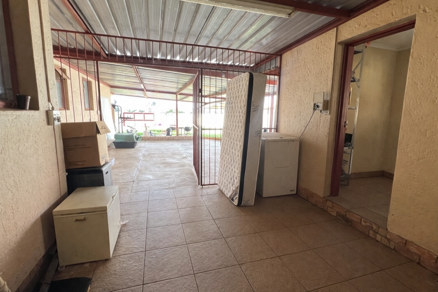 4 Bedroom Property for Sale in Randpoort Gauteng