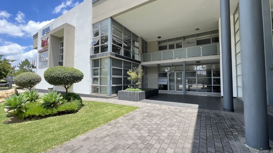 Commercial Property for Sale in Chartwell Gauteng