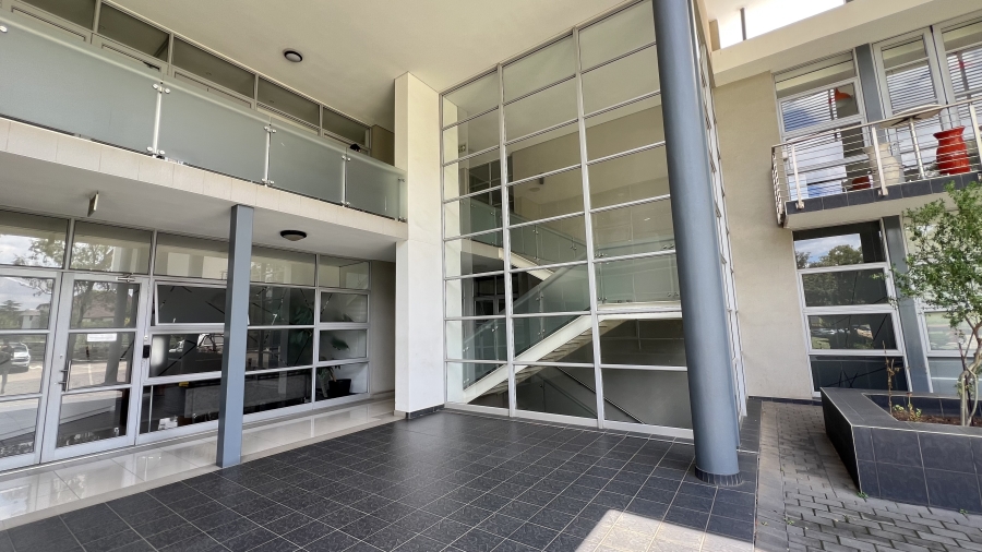 Commercial Property for Sale in Chartwell Gauteng