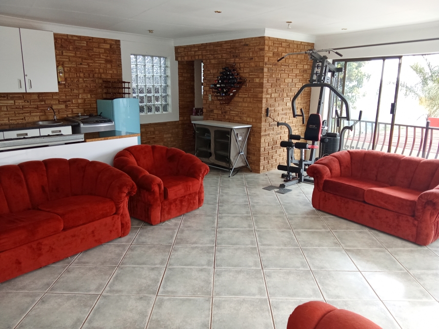 4 Bedroom Property for Sale in Wilro Park Gauteng