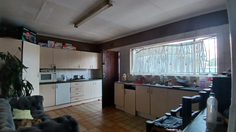 3 Bedroom Property for Sale in Finsbury Gauteng