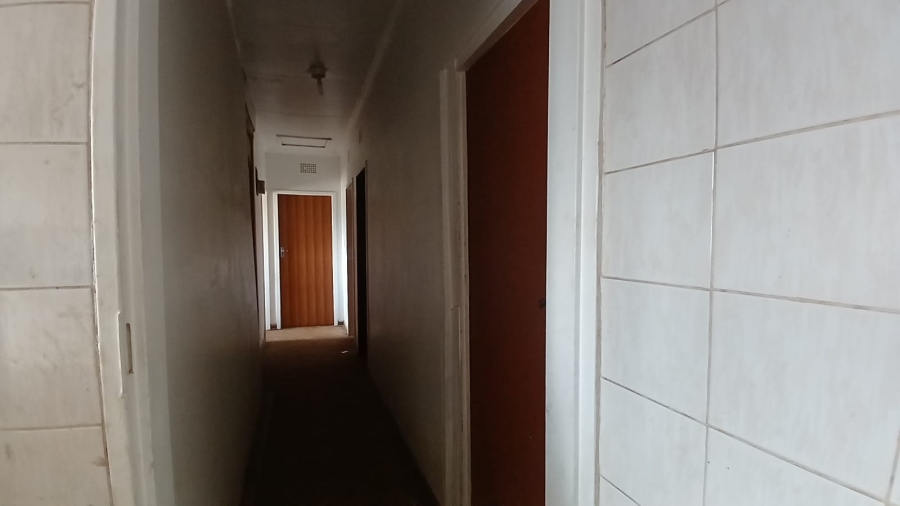 3 Bedroom Property for Sale in Finsbury Gauteng