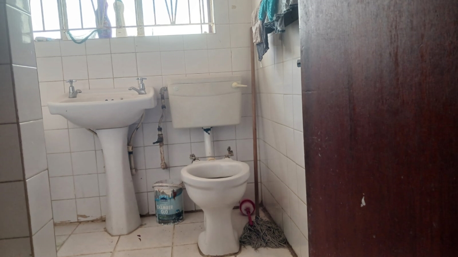 3 Bedroom Property for Sale in Finsbury Gauteng