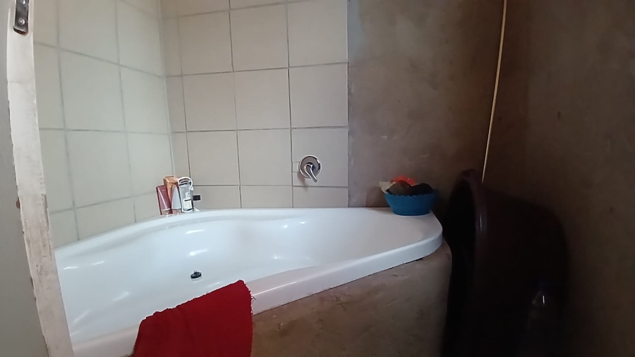 3 Bedroom Property for Sale in Finsbury Gauteng