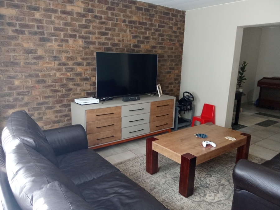 3 Bedroom Property for Sale in Florida Park Gauteng