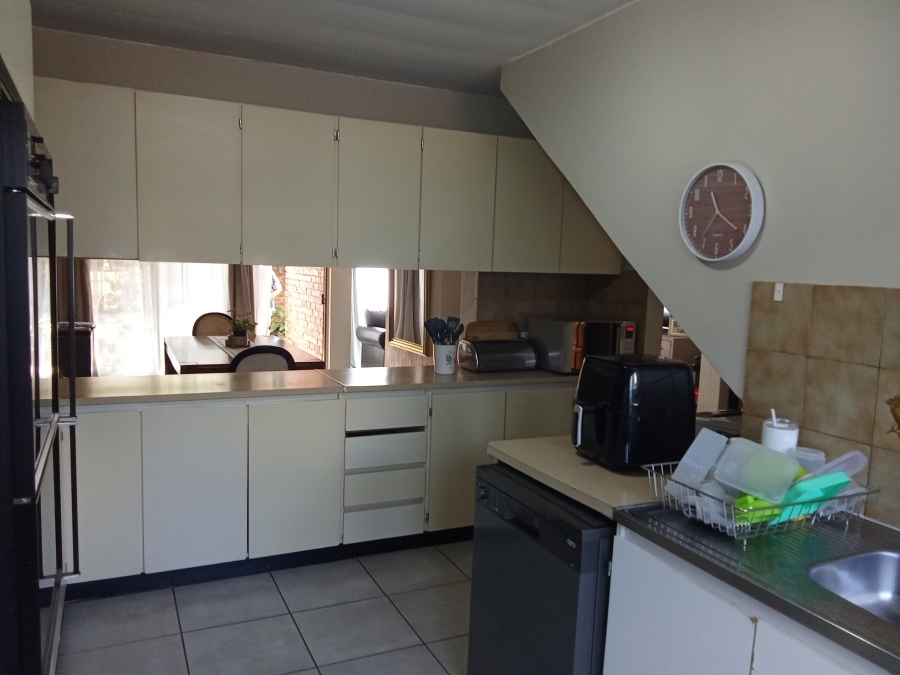 3 Bedroom Property for Sale in Florida Park Gauteng