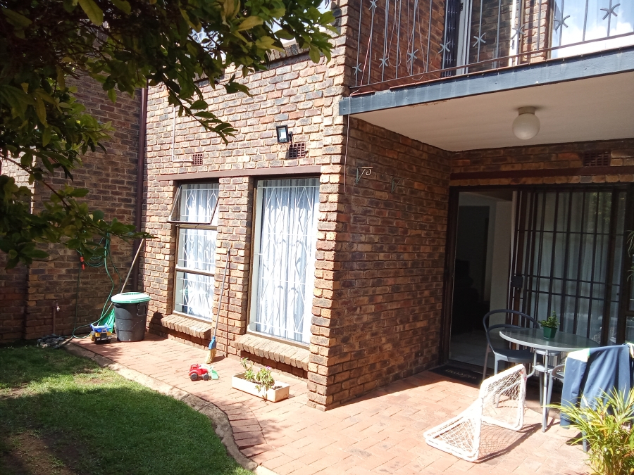 3 Bedroom Property for Sale in Florida Park Gauteng