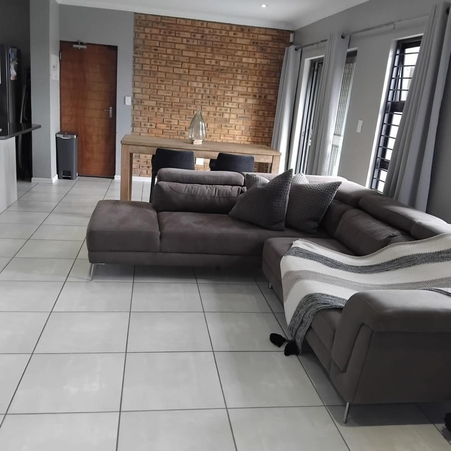 3 Bedroom Property for Sale in Homes Haven Gauteng