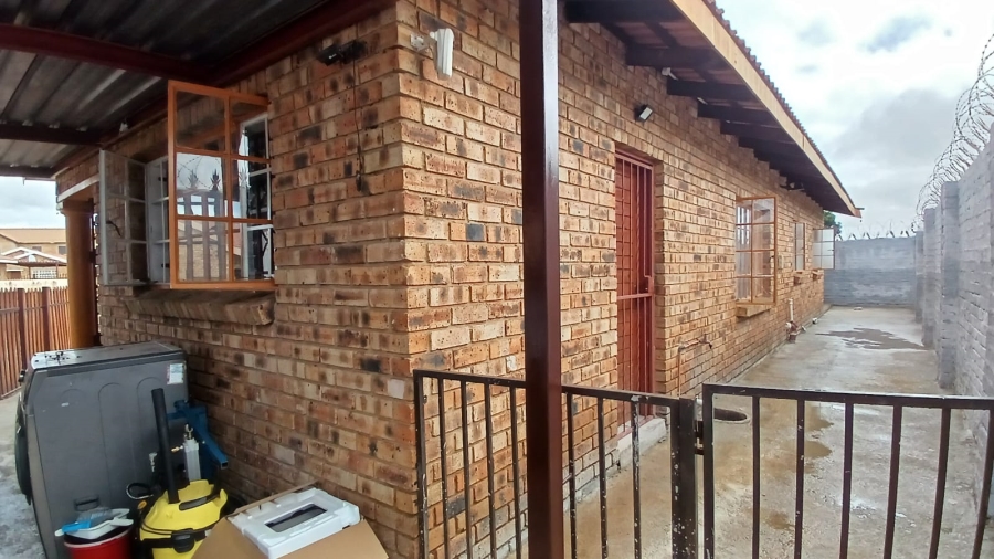 3 Bedroom Property for Sale in Westergloor Gauteng