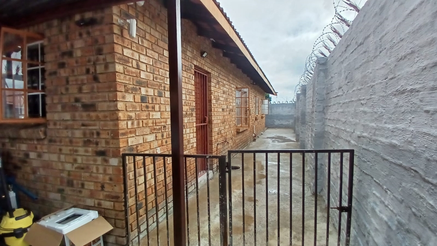 3 Bedroom Property for Sale in Westergloor Gauteng