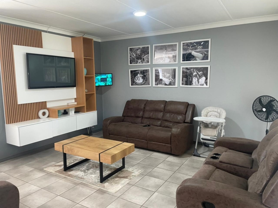 4 Bedroom Property for Sale in Mindalore Gauteng