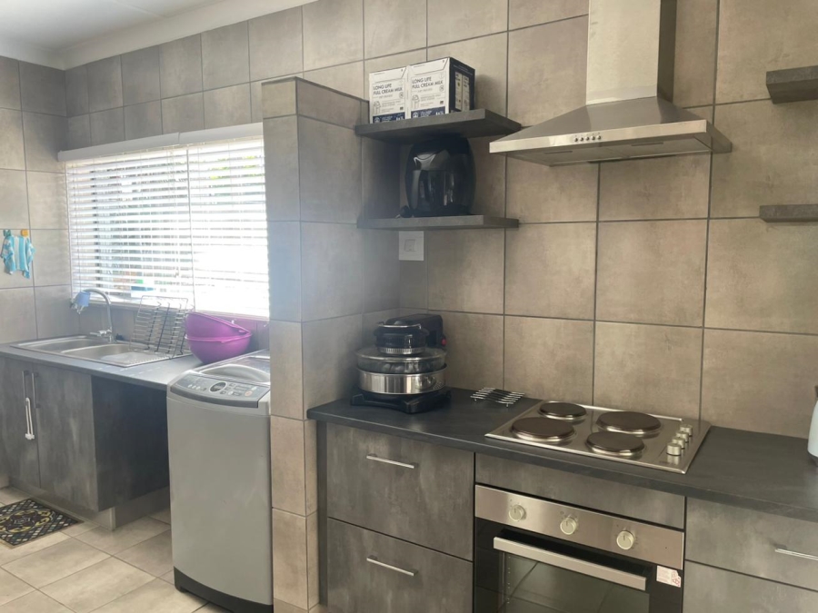 4 Bedroom Property for Sale in Mindalore Gauteng