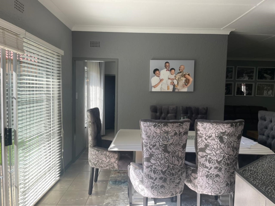 4 Bedroom Property for Sale in Mindalore Gauteng