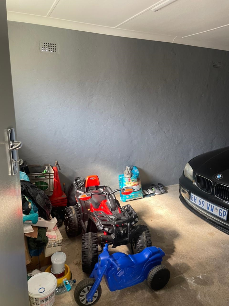 4 Bedroom Property for Sale in Mindalore Gauteng