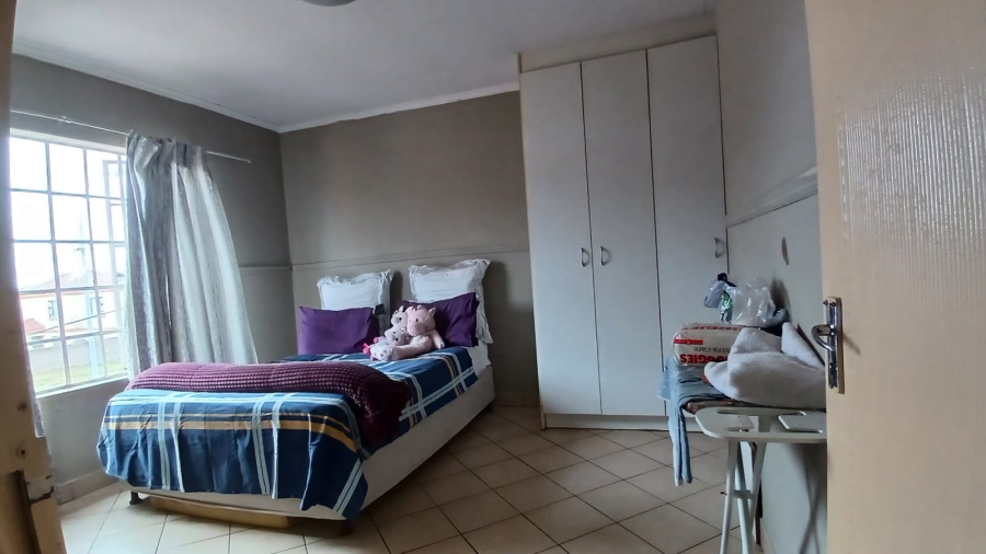 2 Bedroom Property for Sale in Eike Park Gauteng