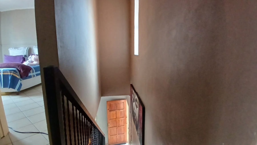 2 Bedroom Property for Sale in Eike Park Gauteng