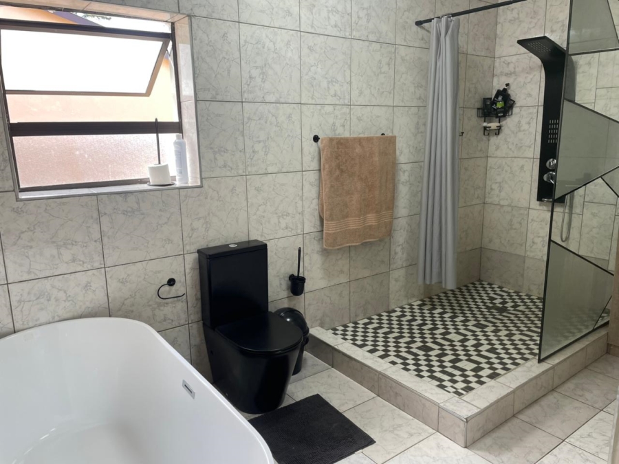 3 Bedroom Property for Sale in Mindalore Gauteng