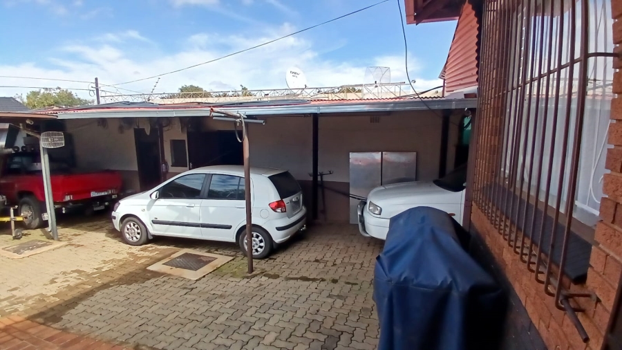 3 Bedroom Property for Sale in Mindalore Gauteng