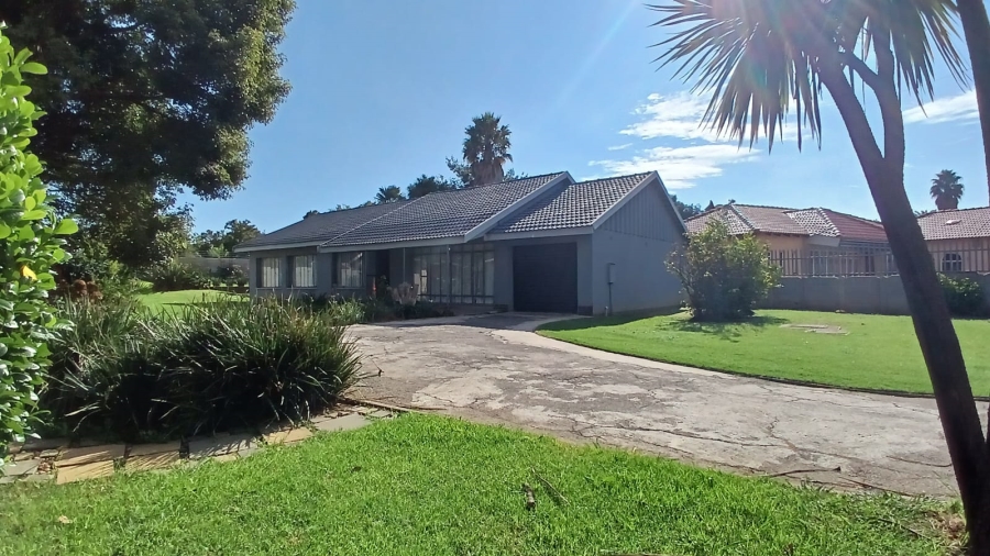 4 Bedroom Property for Sale in Mindalore Gauteng