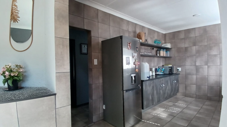4 Bedroom Property for Sale in Mindalore Gauteng