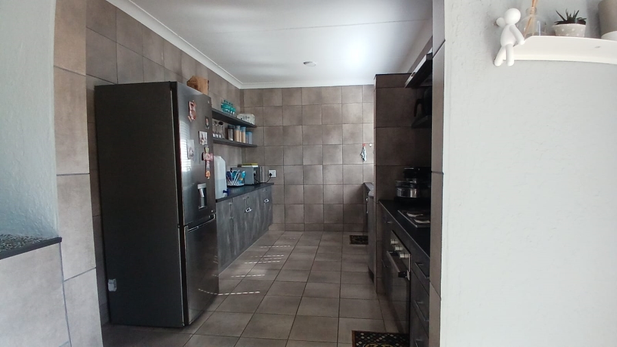 4 Bedroom Property for Sale in Mindalore Gauteng