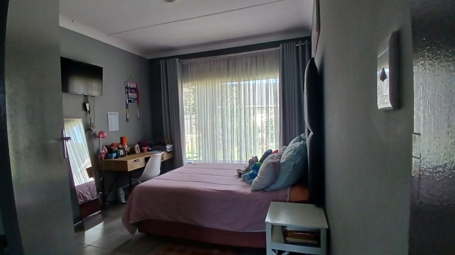 4 Bedroom Property for Sale in Mindalore Gauteng