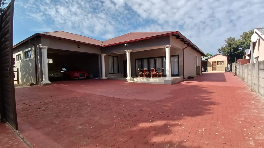 3 Bedroom Property for Sale in Mindalore Gauteng