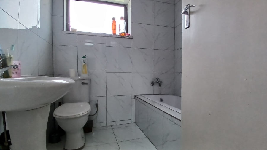 3 Bedroom Property for Sale in Mindalore Gauteng