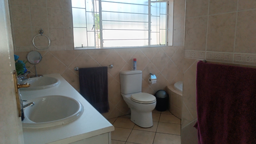 3 Bedroom Property for Sale in Mindalore Gauteng
