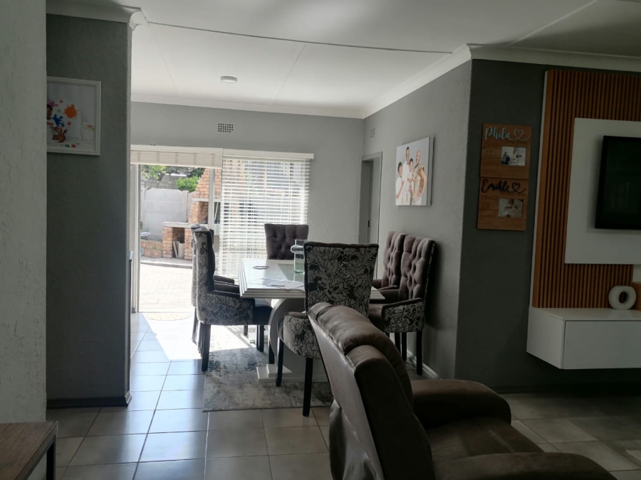 4 Bedroom Property for Sale in Mindalore Gauteng