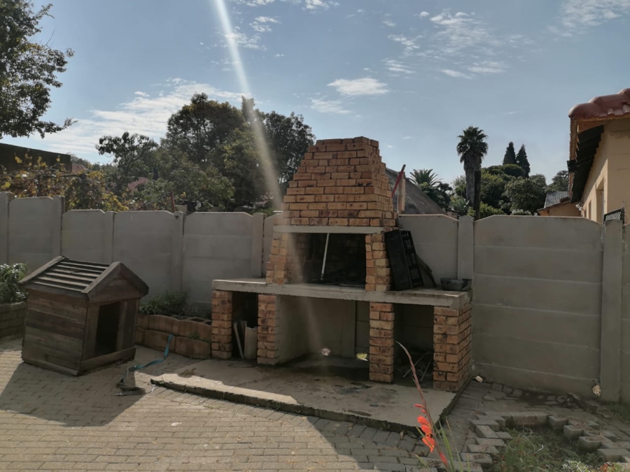 4 Bedroom Property for Sale in Mindalore Gauteng