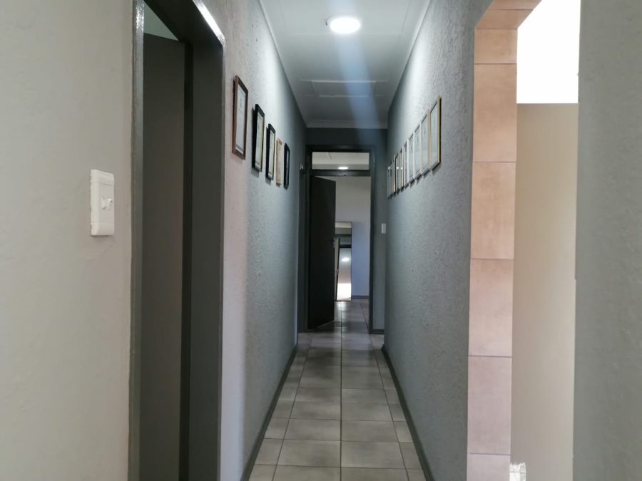 4 Bedroom Property for Sale in Mindalore Gauteng