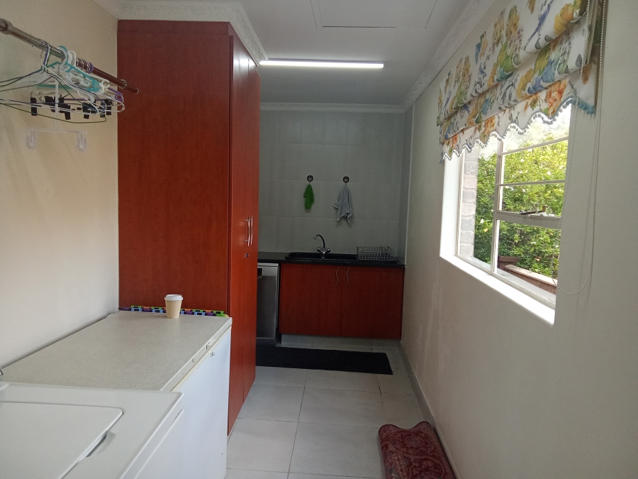 3 Bedroom Property for Sale in Wilro Park Gauteng