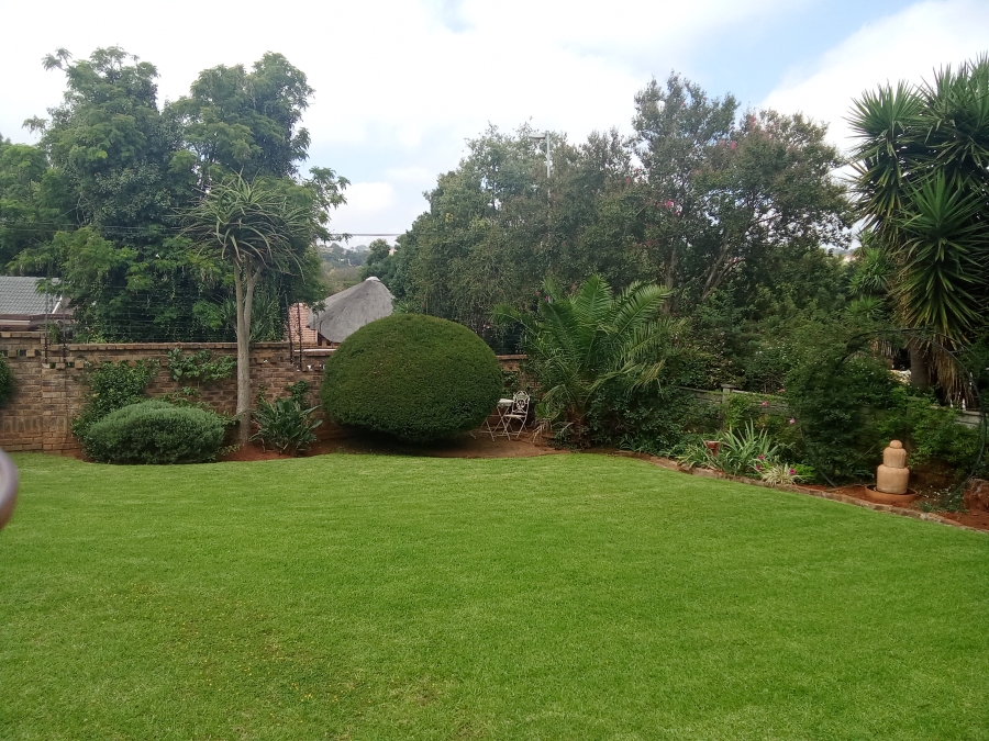 3 Bedroom Property for Sale in Wilro Park Gauteng