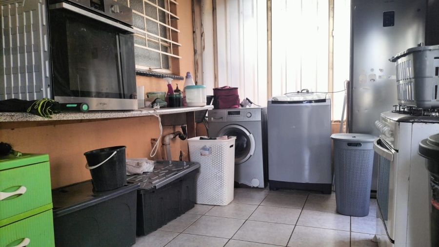 3 Bedroom Property for Sale in Greenhills Gauteng