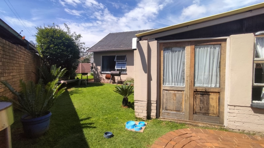 3 Bedroom Property for Sale in Greenhills Gauteng