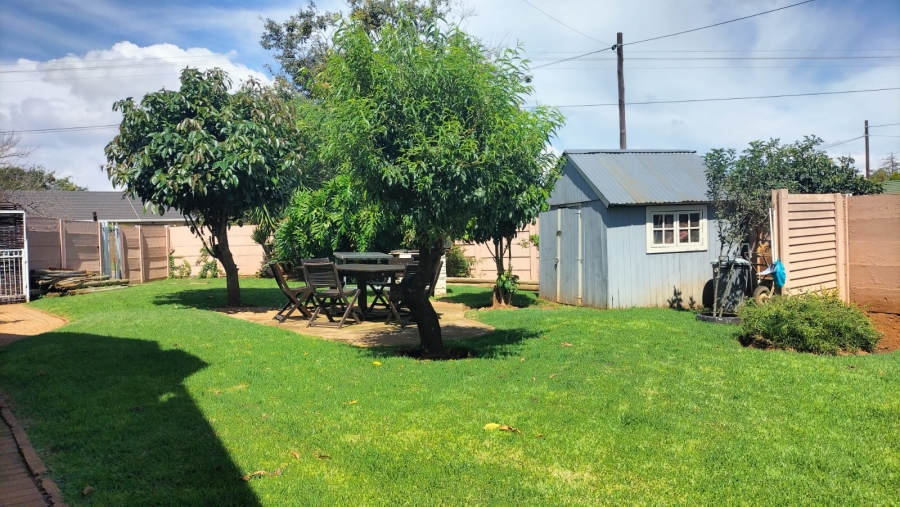 3 Bedroom Property for Sale in Greenhills Gauteng