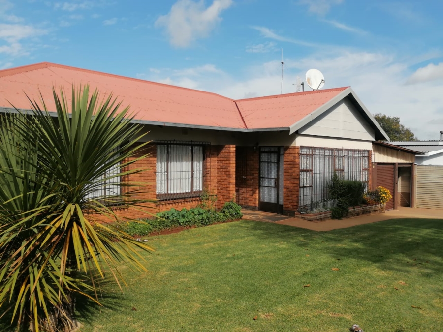 3 Bedroom Property for Sale in Mindalore Gauteng