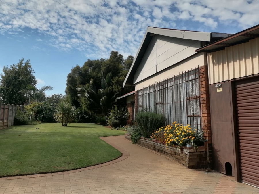 3 Bedroom Property for Sale in Mindalore Gauteng