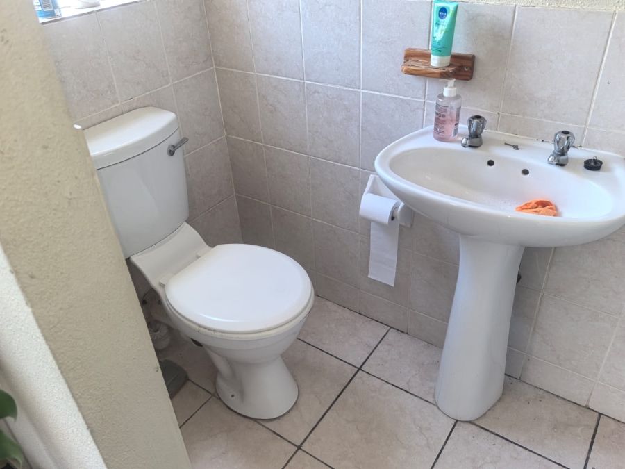 3 Bedroom Property for Sale in Wilgeheuwel Gauteng