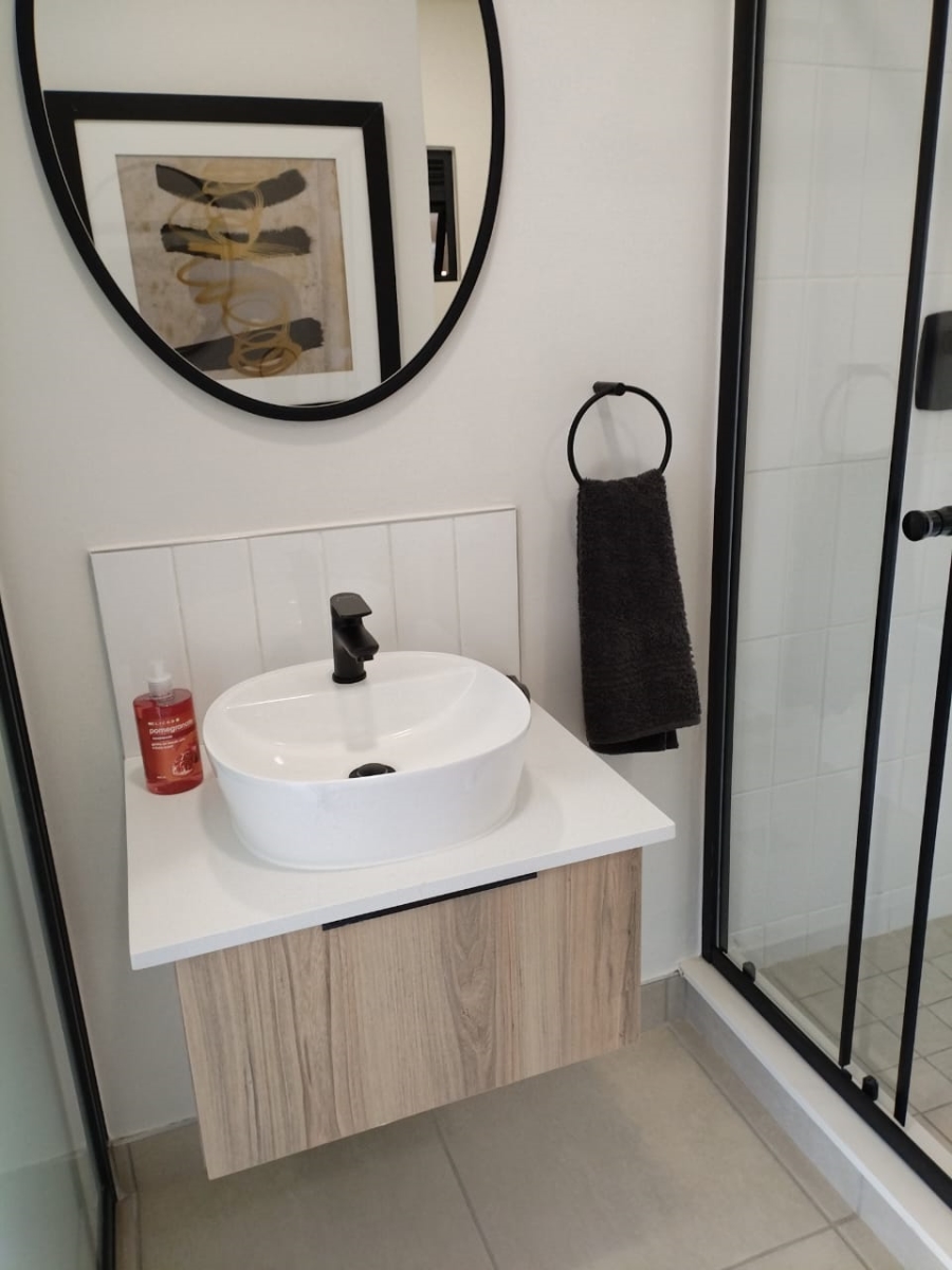 3 Bedroom Property for Sale in Mulbarton Gauteng