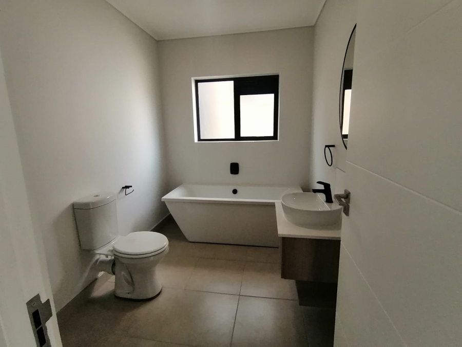 3 Bedroom Property for Sale in Mulbarton Gauteng