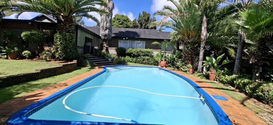 4 Bedroom Property for Sale in Rant En Dal Gauteng