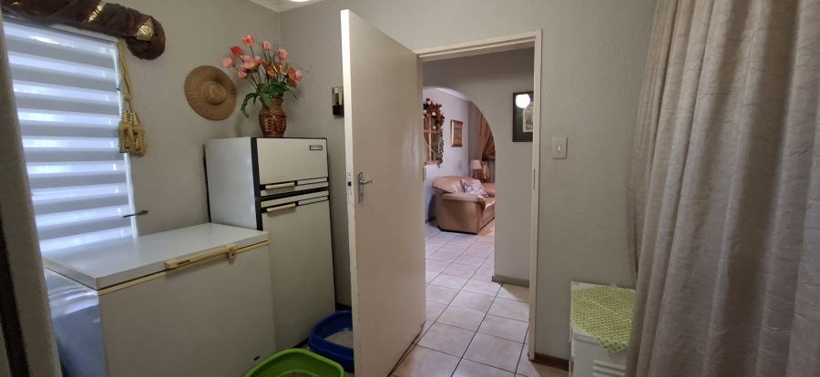 4 Bedroom Property for Sale in Rant En Dal Gauteng