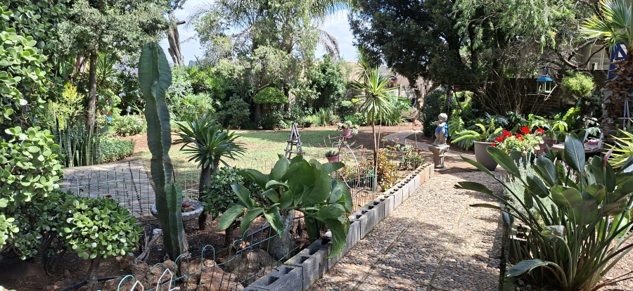 4 Bedroom Property for Sale in Rant En Dal Gauteng