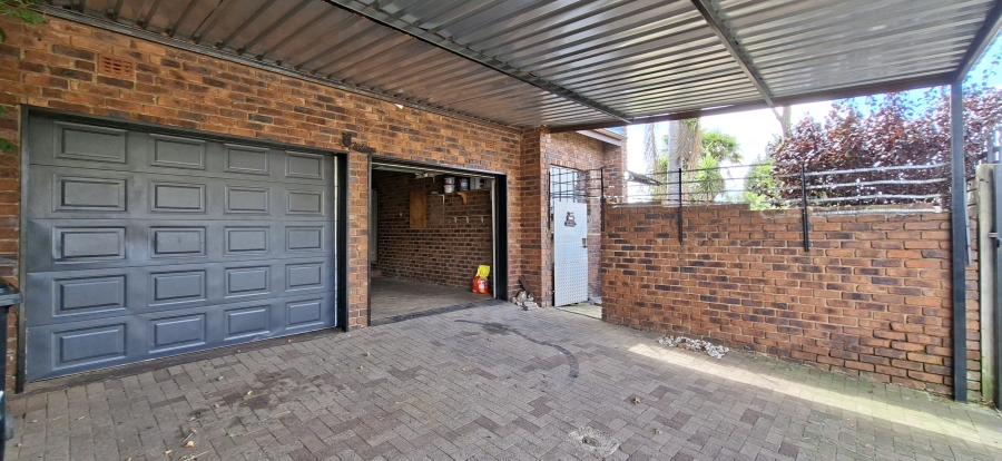 3 Bedroom Property for Sale in Rant En Dal Gauteng