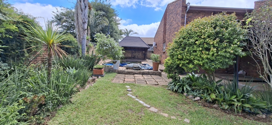 3 Bedroom Property for Sale in Rant En Dal Gauteng