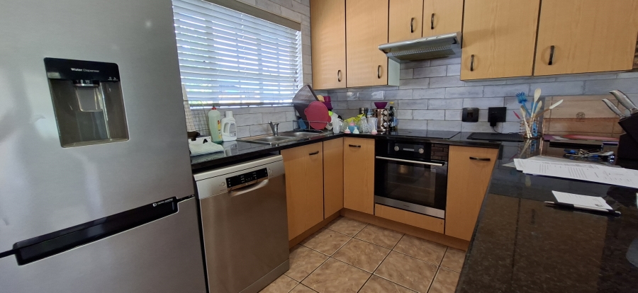 3 Bedroom Property for Sale in Rangeview Gauteng