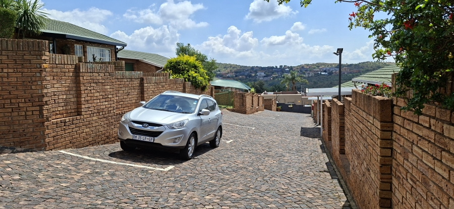 3 Bedroom Property for Sale in Rangeview Gauteng